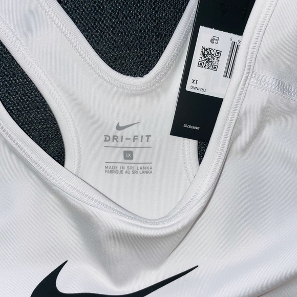 Nike Swoosh Plus Size Sport Bra Sz 1X - Picture 2 of 3